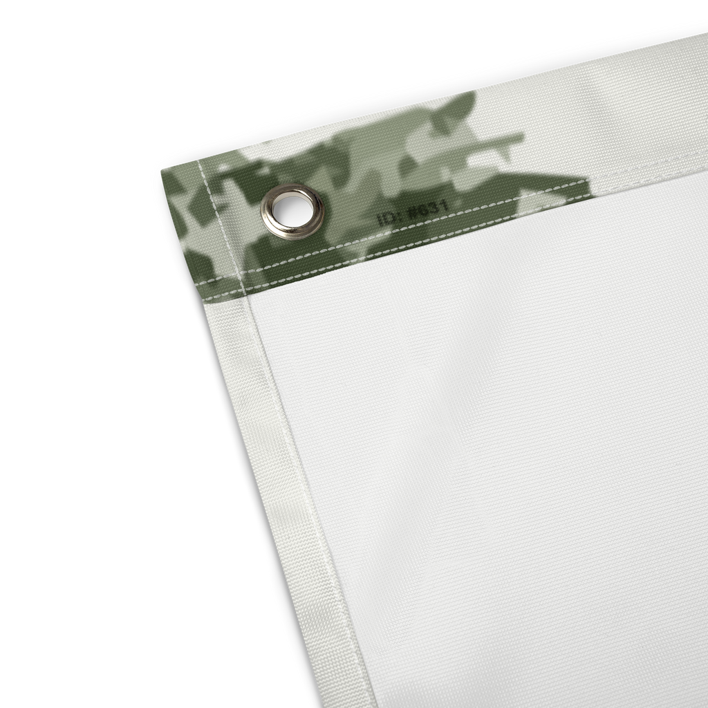 Detail der Gebirgsjäger Flagge: Eckverarbeitung und Öse im Schneetarn-Saum