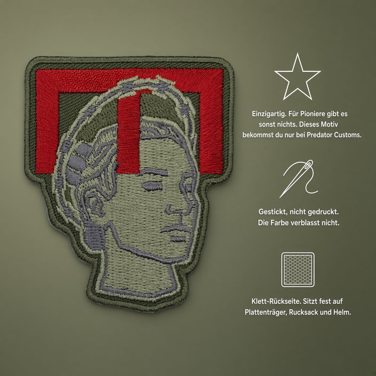 Pionier Stick Patch auf olivgrünem Grund, daneben drei Symbole mit Kurztexten zu Motiv, Stickerei und Klett-Rückseite
